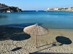 Beautiful romantic beach on Syros - the best greek island for couples.